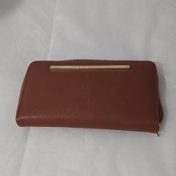 Steve Madden Other - Steve Madden Tan Wallet with Gold Detail